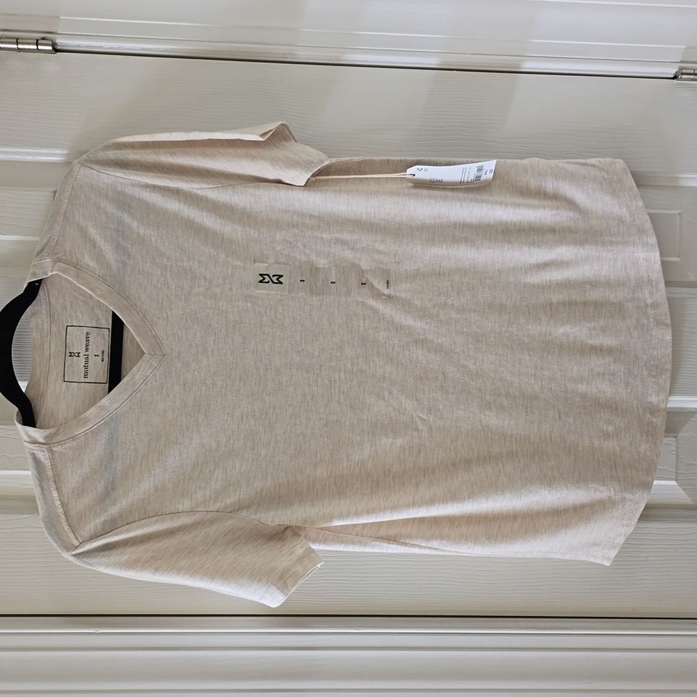 MUTUAL WEAVE MENS LIGHT HEATHER TAN SHORT SLEEVE V-NECK T-SHIRT SIZE SMALL